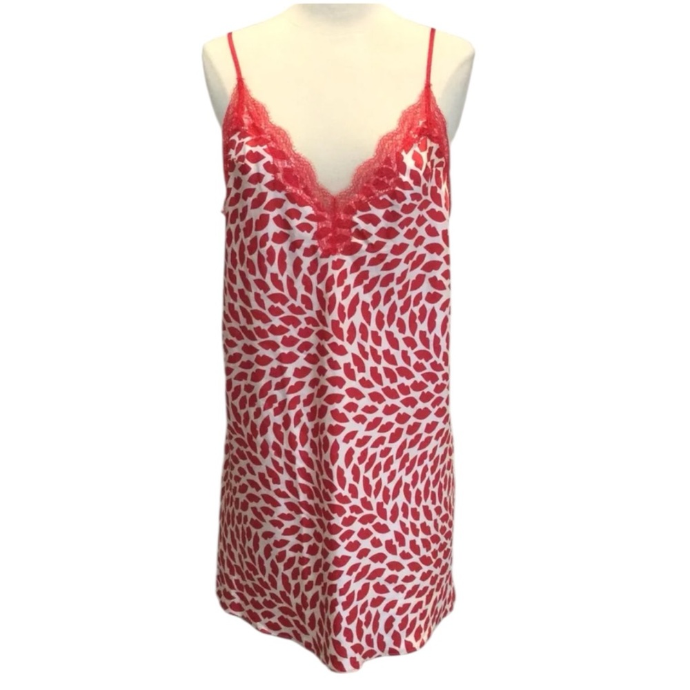 Victorias Secret Satin Slip Red Lip Print Size L
